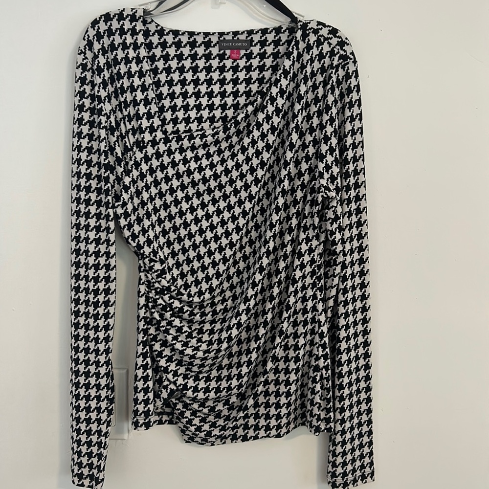Vince Camuto Blouse size S